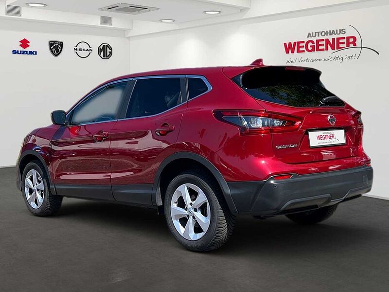 Nissan Qashqai 1.3 DIG-T Acenta 160 PS DCT